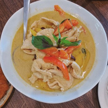 Siam Le Bien - Green chicken curry - Thai Near Me - Burnaby, British Columbia Siam Le Bien - Green chicken curry - Thai Near Me - Burnaby, British Columbia