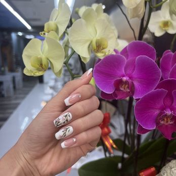 Luu's Nail & Spa - Nail Salons Near Me - Sacramento, California