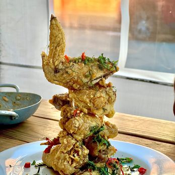 Nue - Friend Chengdu Spicy Jumbo Chicken Wings - Tapas/Small Plates Near Me - Seattle, Washington