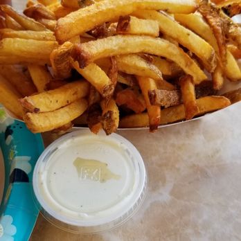 Petra Mediterranean Restaurant - Skin-on fries, YESSSS! - Mediterranean Near Me - Tehachapi, California