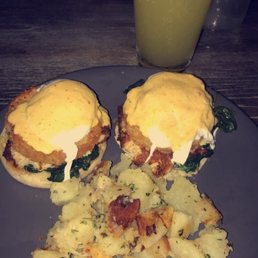 Crab Cake Benedict