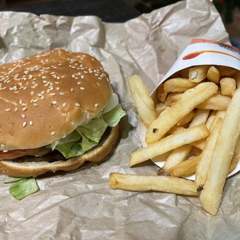 Burger King - Whopper & fries - Fast Food Near Me - Corona, New York