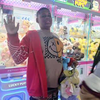 Lucky Pups Claw Arcade - Arcades Near Me - Houston, Texas