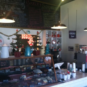 Isabel's Vintage Cafe - Front counter at Christmas time. - Cafes Near Me - Ripon, California