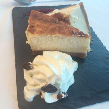 El Marinero - Tarta de queso al horno. - Spanish Near Me - Suances, S