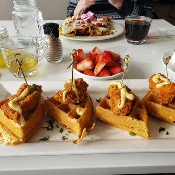Eggsperts Cafe - Breakfast & Brunch Near Me - Orland Park, Illinois