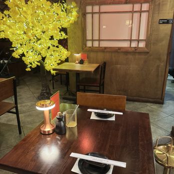 EAT'S SUSHI - Inside - Sushi Bars Near Me - Costa Mesa, California EAT'S SUSHI - Inside - Sushi Bars Near Me - Costa Mesa, California