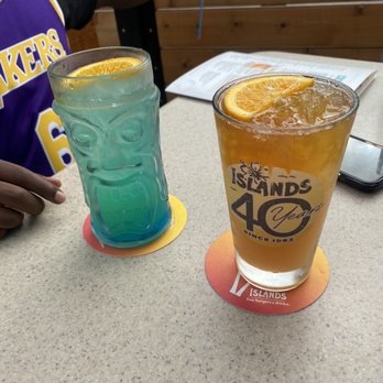 Islands Restaurant - Drinks - Burgers Near Me - Manhattan Beach, California