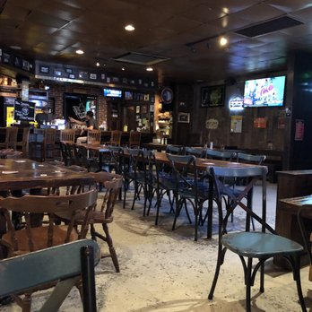 Porch Swing Pub - Inside - Pubs Near Me - Houston, Texas