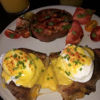 Batterby House - Bacon grilled cheese eggs Benedict - Bed & Breakfast Near Me - Hudson, New York