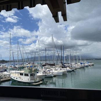 Restaurant 604 - View from deck. - Breakfast & Brunch Near Me - Honolulu, Hawaii