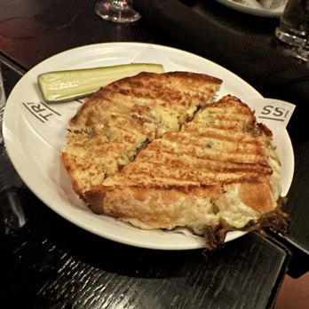 Truss & Twine - Grill cheese 10/10 - Music Venues Near Me - Palm Springs, California