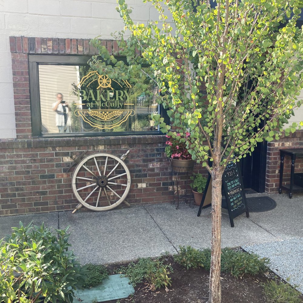 McCully House - Bakery steps away for lounge entrance - Beer, Wine & Spirits Near Me - Jacksonville, Oregon McCully House - Bakery steps away for lounge entrance - Beer, Wine & Spirits Near Me - Jacksonville, Oregon