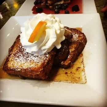 Bella's Cafe - Banana Foster French Toast !! - Breakfast & Brunch Near Me - New Haven, Connecticut