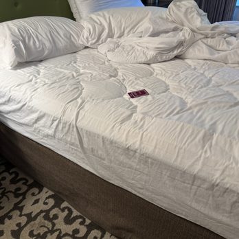 Homewood Suites by Hilton Oxnard/Camarillo - You would sink down almost to the box spring. - Hotels Near Me - Oxnard, California Homewood Suites by Hilton Oxnard/Camarillo - You would sink down almost to the box spring. - Hotels Near Me - Oxnard, California
