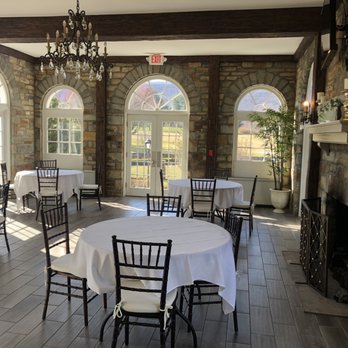 Inn at Evergreen - Hotels Near Me - Haymarket, Virginia