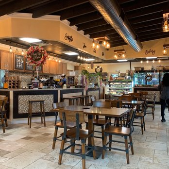 Paramo Café & Restaurant - Inside - Venezuelan Near Me - Sarasota, Florida Paramo Café & Restaurant - Inside - Venezuelan Near Me - Sarasota, Florida