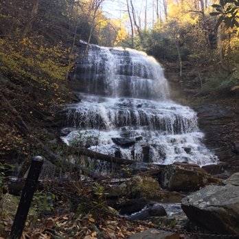 Pearson's Falls and Glen - Main 70 foot fall its wide and huge this picture does not do it justice at all. - Hiking Near Me - Saluda, North Carolina Pearson's Falls and Glen - Main 70 foot fall its wide and huge this picture does not do it justice at all. - Hiking Near Me - Saluda, North Carolina
