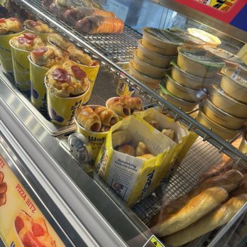 Wetzel's Pretzels - Variety - Pretzels Near Me - Fresno, California Wetzel's Pretzels - Variety - Pretzels Near Me - Fresno, California