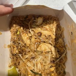 Thai Village - Pad Thai with chicken
