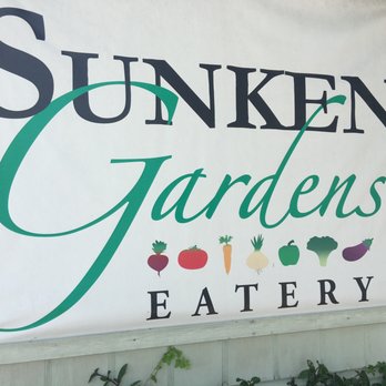 Sunken Gardens - American Near Me - Shiner, Texas