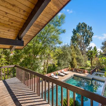 Sarah Rogers Real Estate Group - Real Estate Agents Near Me - Pasadena, California Sarah Rogers Real Estate Group - Real Estate Agents Near Me - Pasadena, California