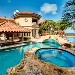 Dog Days Pools - Pool Cleaning in Clearwater, FL