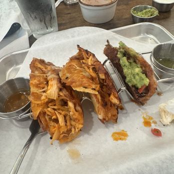 Del Barrio Cafe - Two chicken tinga tacos and one carne asada taco... nom. - Mexican Near Me - Draper, Utah Del Barrio Cafe - Two chicken tinga tacos and one carne asada taco... nom. - Mexican Near Me - Draper, Utah