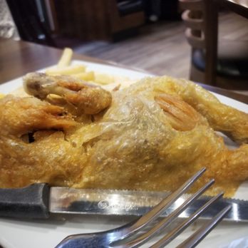 Max's Restaurant - Seattle - 1/2 fried chicken - Filipino Near Me - Tukwila, Washington