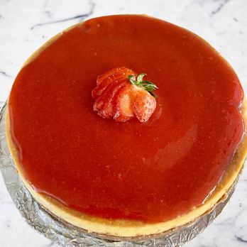 Baked n Board - Vanilla Cheesecake with Strawberry Glaze - Cupcakes Near Me - Carlsbad, New Mexico