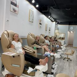 Paris Nails