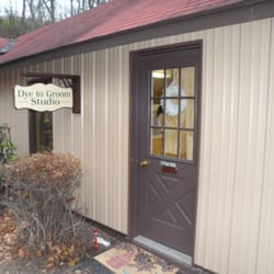 Dye To Groom Studio - Our door is always open to you and your pet. Call to book a session with the Gigi.