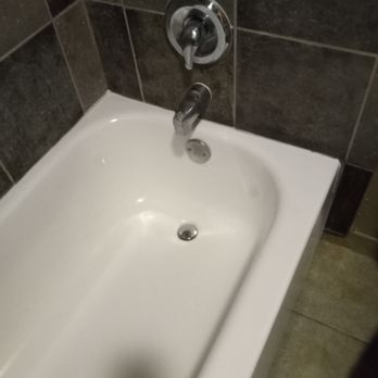 Master Refinishers - People asked if I replaced the tub. Compare the before and after especially at the drain area. Came out beautiful. - Refinishing Services Near Me - San Antonio, Texas Master Refinishers - People asked if I replaced the tub. Compare the before and after especially at the drain area. Came out beautiful. - Refinishing Services Near Me - San Antonio, Texas