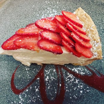 Moku Kitchen - Strawberry pie- amazing! - Cocktail Bars Near Me - Honolulu, Hawaii Moku Kitchen - Strawberry pie- amazing! - Cocktail Bars Near Me - Honolulu, Hawaii