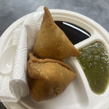 Spice District - Vegan samosas - Indian Near Me - Los Angeles, California Spice District - Vegan samosas - Indian Near Me - Los Angeles, California