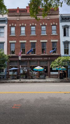 Hyman's Seafood by null