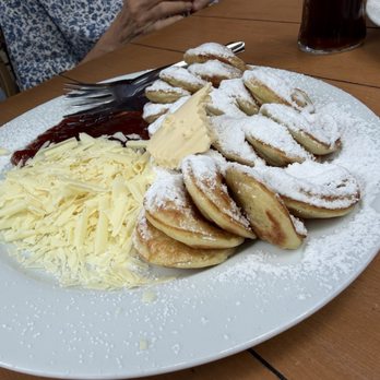't Poffertje - Pancakes with white chocolate and strawberry jam - Modern European Near Me - Kaatsheuvel, New Brunswick 't Poffertje - Pancakes with white chocolate and strawberry jam - Modern European Near Me - Kaatsheuvel, New Brunswick