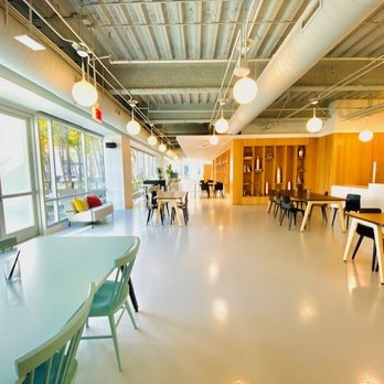 Spaces Playa District - Business Lounge - Shared Office Spaces Near Me - Los Angeles, California