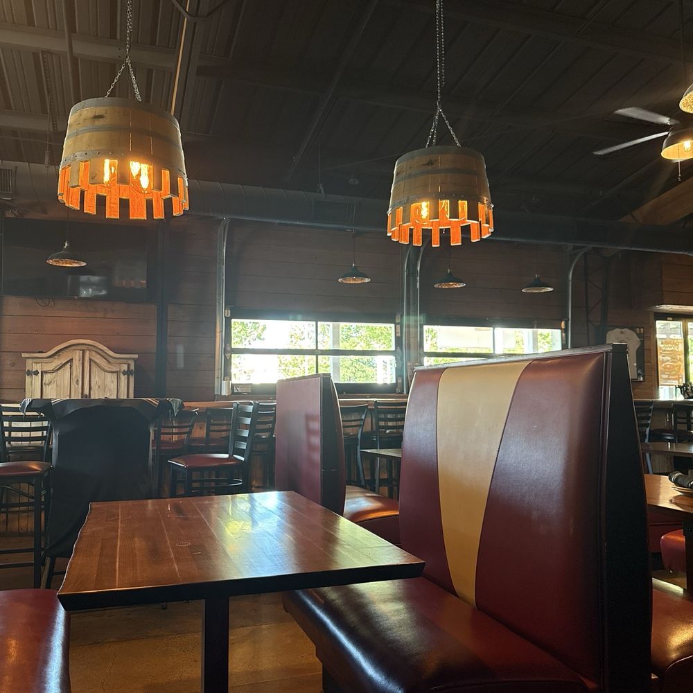 Wine Ranch Grill & Cellars - Dining Room - American Near Me - Murrieta, California