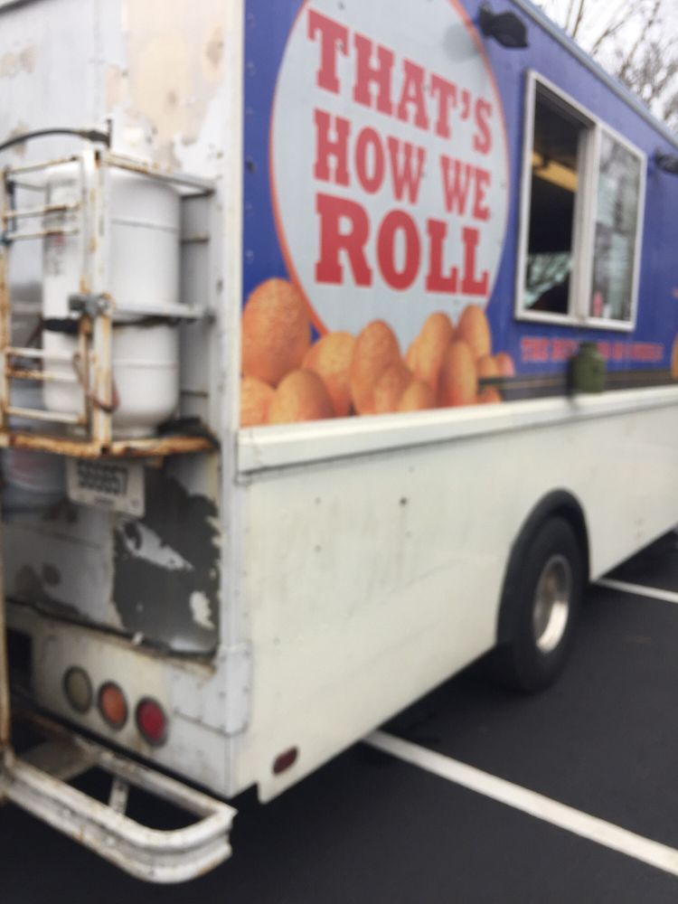 THAT’S HOW WE ROLL Food Trucks 102 Wallace Ct, Lexington, KY
