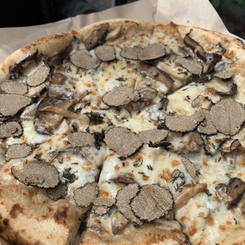 La Bicyclette - Mushroom, carmelized onions, truffles - French Near Me - Carmel, California