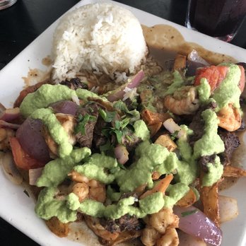 Mamita Peruvian Restaurant - Lomo Saltado with Shrimp - Peruvian Near Me - Glendale, California Mamita Peruvian Restaurant - Lomo Saltado with Shrimp - Peruvian Near Me - Glendale, California