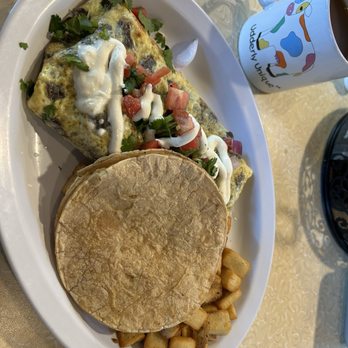 Good Truckin’ Diner - Diners Near Me - Grand Rapids, Michigan Good Truckin’ Diner - Diners Near Me - Grand Rapids, Michigan
