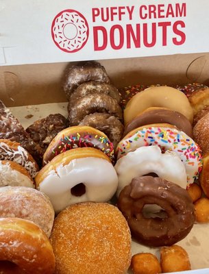 Puffy Cream Donuts Plus by null