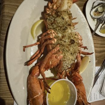Robert's Maine Grill - New American Near Me - Kittery, Maine Robert's Maine Grill - New American Near Me - Kittery, Maine