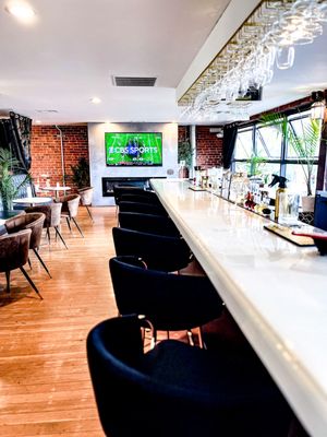 Bentley's Cocktail Bar & Lounge by null