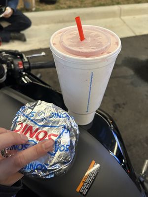 Sonic Drive-In by null