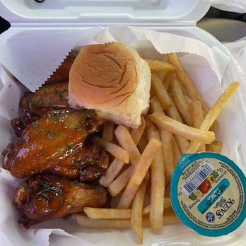 Nothin’ But Wings - 6pc Wings basket with fries and roll. Metro Sweet Hot flavor. - Chicken Wings Near Me - Columbia, South Carolina Nothin’ But Wings - 6pc Wings basket with fries and roll. Metro Sweet Hot flavor. - Chicken Wings Near Me - Columbia, South Carolina