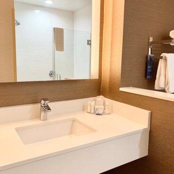 Fairfield by Marriott Inn & Suites Bakersfield North/Airport - Hotels Near Me - Bakersfield, California
