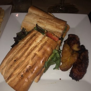 Rice and Beans - De pollo / Chicken Sandwich - Puerto Rican Near Me - Wesley Chapel, Florida